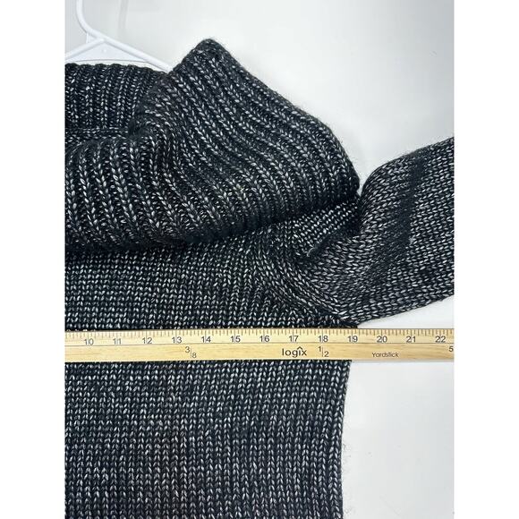 Bass Womens Sweater Size Medium Gray Shimmer Long Sleeve Crowl Neck - Picture 8 of 11